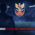 Anggota Komite Eksekutif (Exco) PSSI, Endri Erawan, membenarkan bahwa federasi telah melakukan wawancara terhadap kandidat pelatih baru Timnas Indonesia. Ia memastikan, sosok pelatih tersebut akan diperkenalkan ke publik paling lambat Januari 2026. Dalam proses wawancara tersebut, Endri didampingi oleh sesama Anggota Exco, Muhammad. Turut hadir pula Penasihat Teknis Timnas Indonesia, Jordi Cruyff, serta Direktur Teknik (Dirtek) PSSI, Alexander Zwiers. Laporan Sudah Disampaikan ke Erick Thohir Endri menjelaskan bahwa seluruh hasil wawancara telah dilaporkan kepada Ketua Umum PSSI, Erick Thohir. Namun, proses pengumuman masih menunggu karena Erick saat ini tengah fokus pada SEA Games 2025 di Thailand, mengingat perannya juga sebagai Menteri Pemuda dan Olahraga (Menpora). “Semua sudah saya laporkan ke Ketua Umum. Namun, sekarang Pak Ketum sedang sibuk di SEA Games. Jadi, kami harus memakluminya. Biarkan Pak Ketum fokus dulu di SEA Games,” ujar Endri dalam konferensi pers di Kantor I.League, Jakarta, Selasa (16/12). Ia menambahkan, setelah agenda SEA Games selesai, PSSI berencana menggelar rapat Exco bersama Ketua Umum untuk membahas langkah selanjutnya. “Insyaallah, bulan ini atau paling lambat bulan depan, sudah ada nama yang bisa diumumkan oleh federasi,” tambahnya. Nama-Nama Besar Mulai Dikaitkan Seiring proses seleksi berjalan, sejumlah nama pelatih kelas dunia mulai dikaitkan dengan kursi pelatih Timnas Indonesia. Beberapa di antaranya adalah mantan pelatih Timnas Kanada, John Herdman, legenda Timnas Belanda sekaligus asisten pelatih Liverpool, Giovanni van Bronckhorst, serta mantan pelatih Ajax, John Heitinga. Tak Jauh dari Rumor yang Beredar Meski demikian, Endri menegaskan bahwa PSSI tidak bisa mengungkapkan secara terbuka nama-nama pelatih yang telah diwawancarai. Hal ini dilakukan demi menjaga privasi dan profesionalisme para kandidat. “Saya tidak punya hak menyebutkan nama karena ini mempertimbangkan privasi. Mereka belum menjadi pelatih Timnas Indonesia dan masih banyak yang mengincar,” jelas Endri. Namun, ia memberi sinyal bahwa sosok yang diwawancarai tidak jauh berbeda dari rumor yang ramai di media. “Ini permintaan dari pelatih yang telah diinterview. Tapi intinya, apa yang disampaikan di media tidak terlalu jauh dengan yang saya interview,” lanjutnya. Target Besar: Piala Dunia 2030 Lebih lanjut, Endri menegaskan bahwa PSSI tidak ingin sembarangan dalam memilih pelatih. Proyek jangka panjang menjadi syarat mutlak, dengan target utama membawa Timnas Indonesia lolos ke Piala Dunia 2030. “Target kami tidak main-main. Kami ingin berusaha lolos ke Piala Dunia 2030. Karena itu, kami mencari pelatih yang kompeten, punya rekam jejak bagus, dan yang terpenting well prepared,” tegasnya. PSSI, kata Endri, ingin menghindari kesalahan masa lalu dan memastikan pelatih yang dipilih benar-benar memiliki komitmen penuh untuk sepak bola Indonesia. “Kami tidak ingin beli kucing dalam karung. Kami ingin pelatih terbaik yang betul-betul hatinya untuk Indonesia,” tutup Endri.